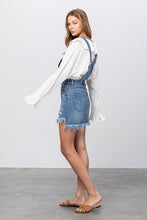 Load image into Gallery viewer, FRAYED DETAIL OVERALL SKIRT