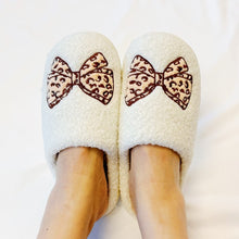 Load image into Gallery viewer, Emily Bow Cozy Lounge Slippers
