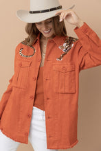 Load image into Gallery viewer, Cargo Pocket Front Sequin Tiger Utility Jacket