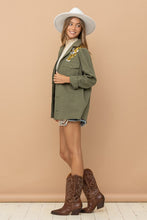 Load image into Gallery viewer, Cargo Pocket Front Sequin Tiger Utility Jacket