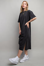 Load image into Gallery viewer, VENTED HEAVY COTTON WASHED DRESS
