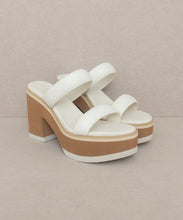 Load image into Gallery viewer, Daphne - Chunky Heeled Sandal
