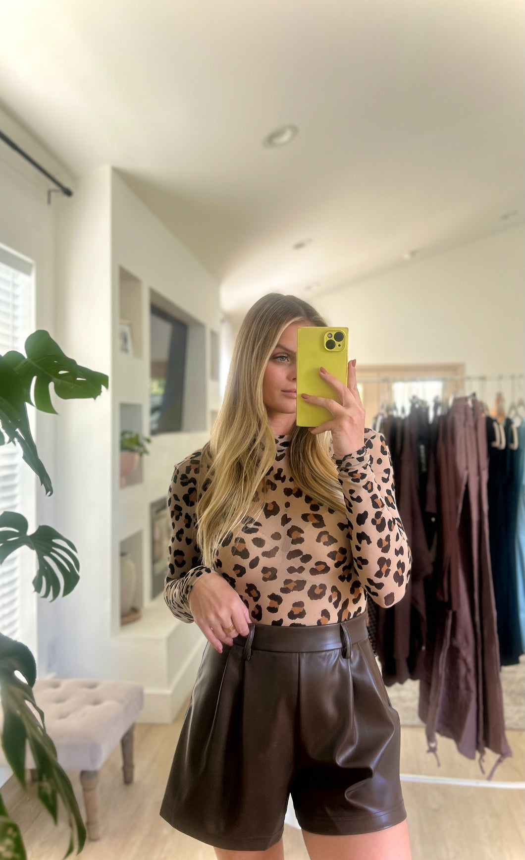 Brown | leather pleated shorts