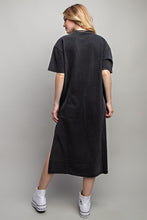 Load image into Gallery viewer, VENTED HEAVY COTTON WASHED DRESS
