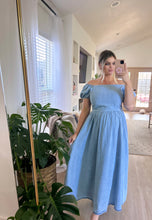 Load image into Gallery viewer, Bella | maxi puff sleeve dress
