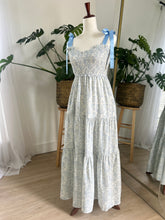 Load image into Gallery viewer, Pretty in blue | Maxi dress
