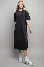 Load image into Gallery viewer, VENTED HEAVY COTTON WASHED DRESS
