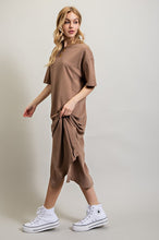 Load image into Gallery viewer, VENTED HEAVY COTTON WASHED DRESS
