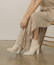 Load image into Gallery viewer, Esmee | Chelsea Boot Heel
