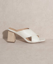 Load image into Gallery viewer, Jade - Strappy Stitched Sandal
