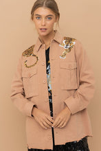 Load image into Gallery viewer, Cargo Pocket Front Sequin Tiger Utility Jacket
