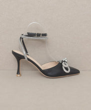 Load image into Gallery viewer, Chelsea - Bow Front Kitten Heel
