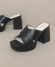 Load image into Gallery viewer, Carmen - Chunky Platform Mule Heel
