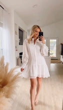Load image into Gallery viewer, White | Lace mini dress
